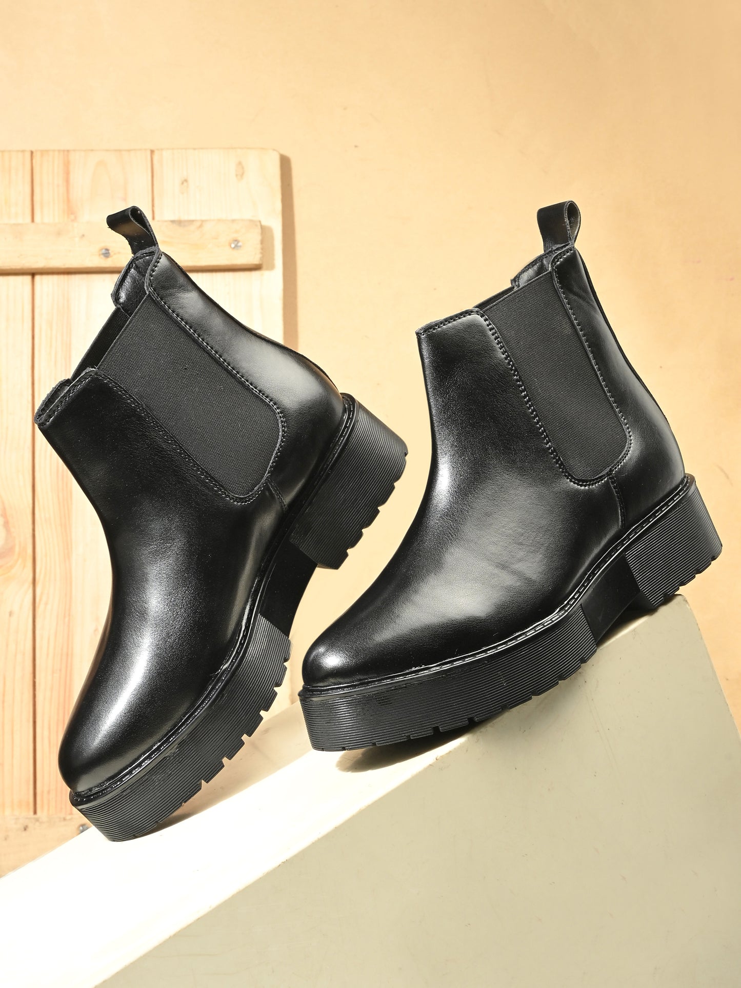 HiREL'S Black Chunky Sole Chelsea Boots for Men, Black, Slip-On with Elastic Side Panel