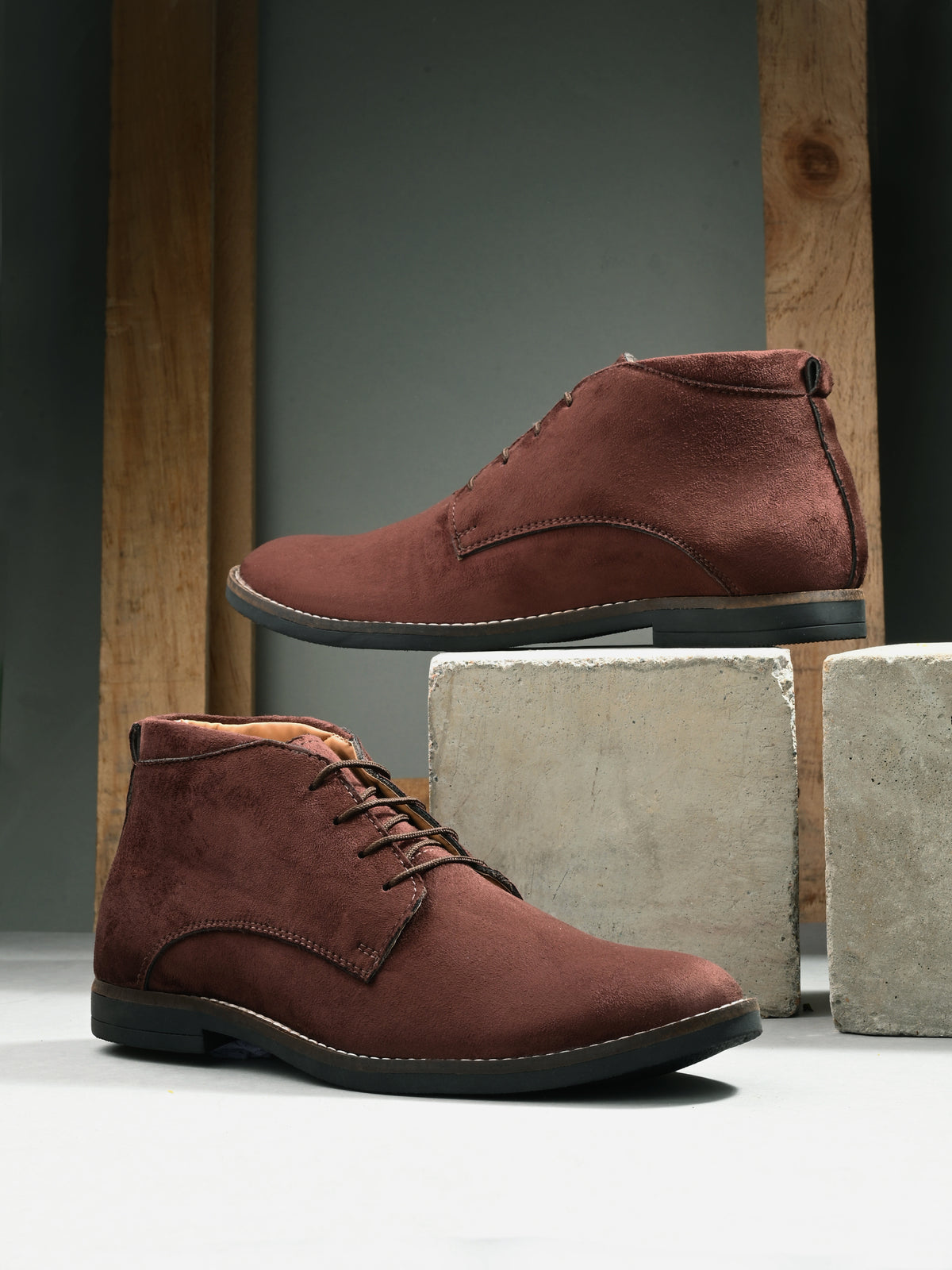 Men's Dark Brown Suede Chukka Boots