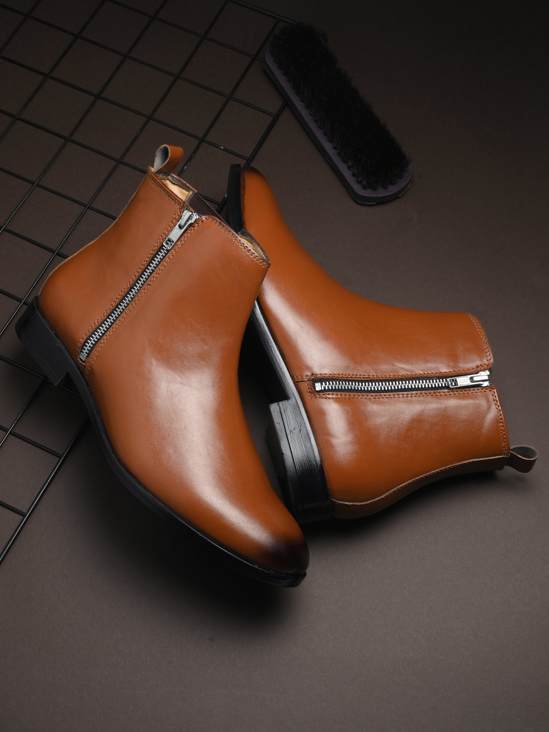 Men's zip-up Chelsea boots