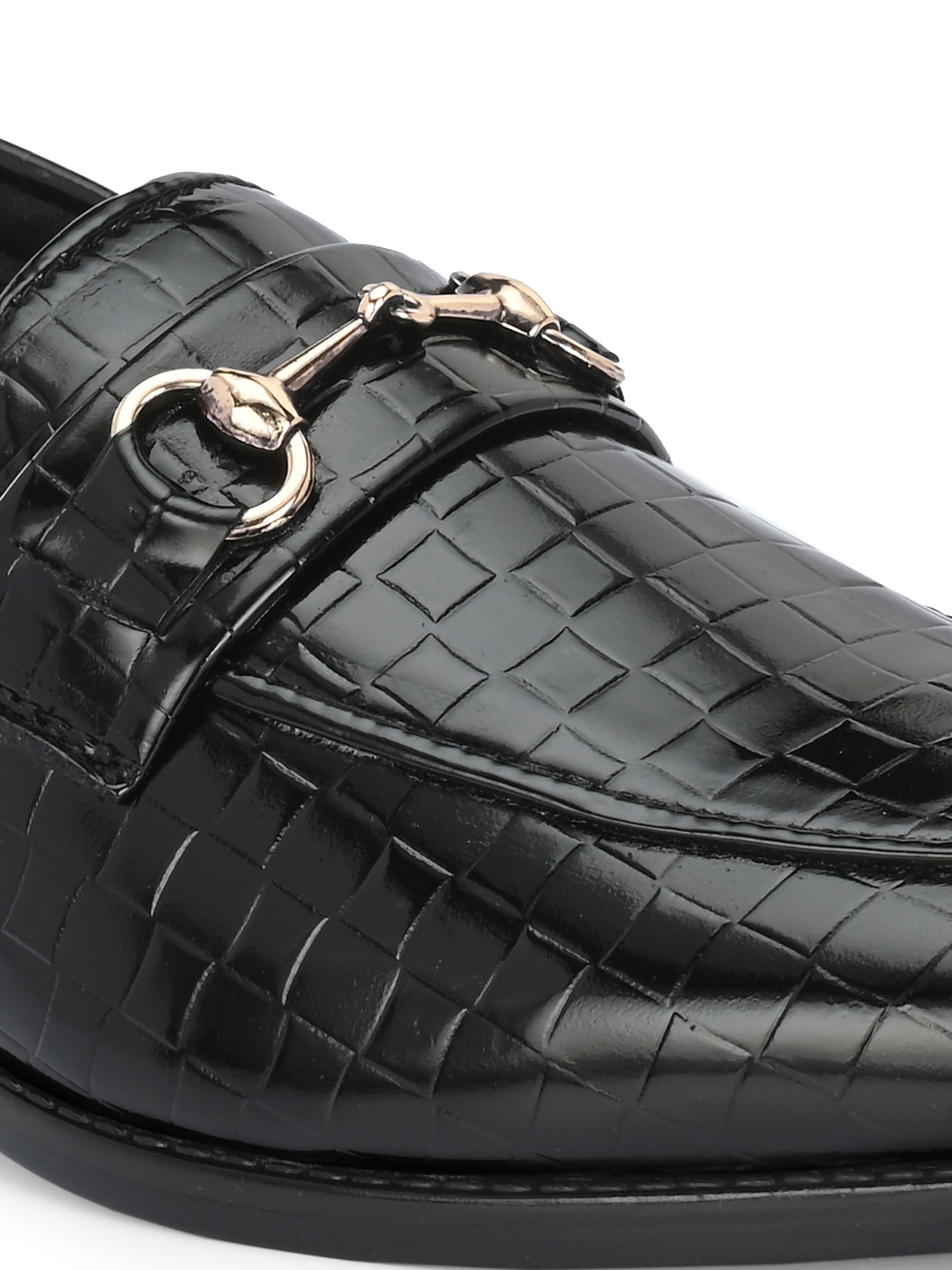 Men's black croc-textured loafers